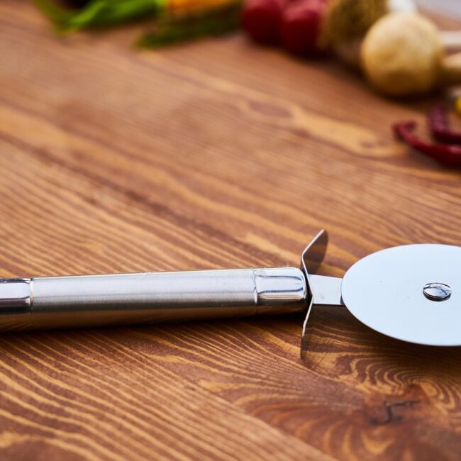 pizza-cutter.